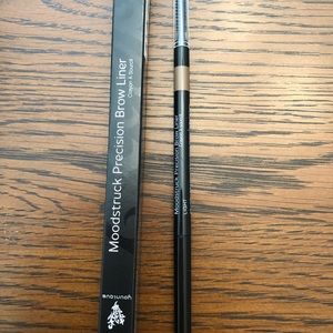 Younique Moodstruck precision brow liner in light